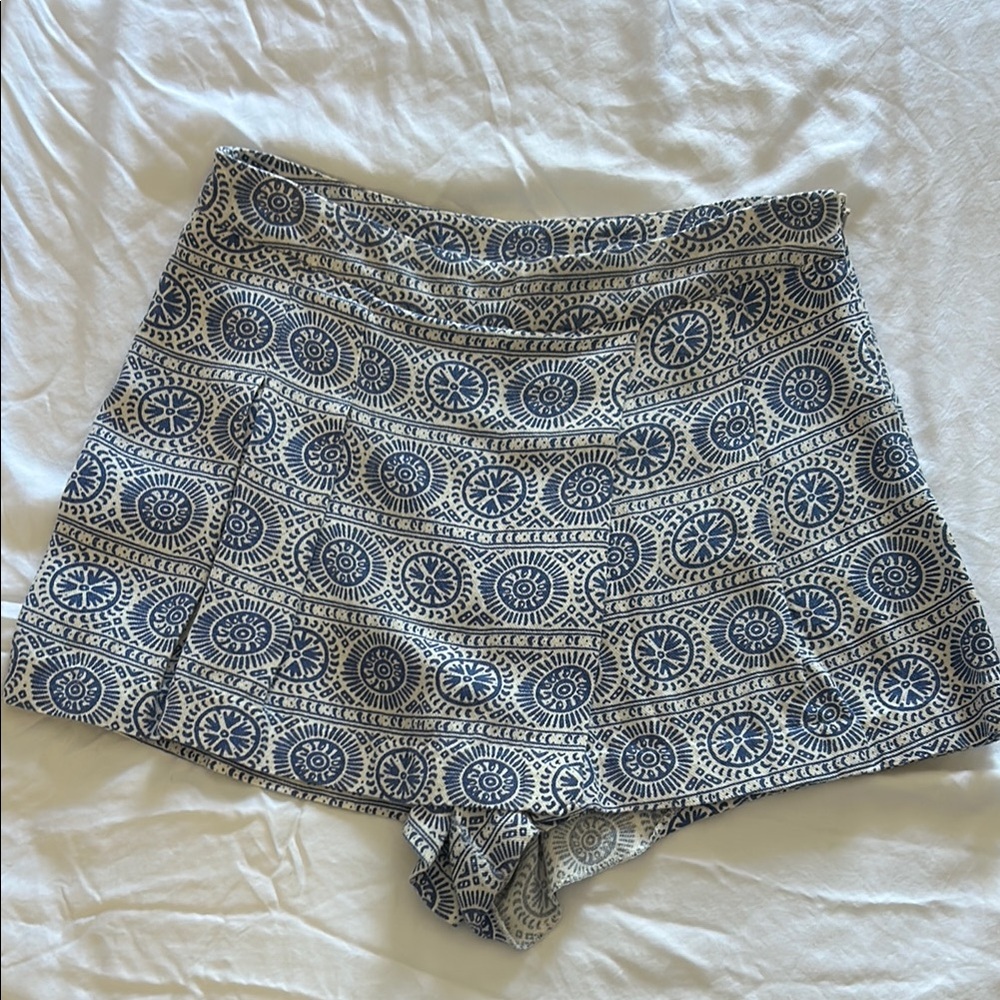 Skies Are Blue High-Waisted Blue Skorts